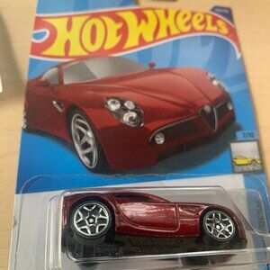 1:64 Hot Wheels Alfa Romeo 8c competizione Factory fresh NEW IN PACKAGE